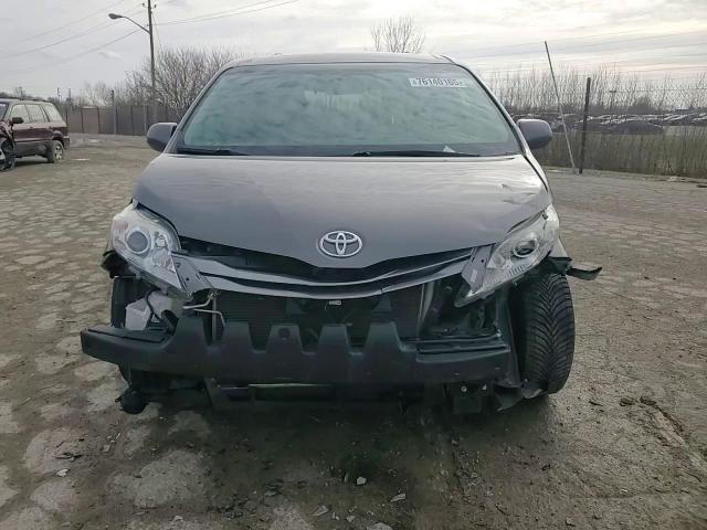 Toyota Sienna 2015