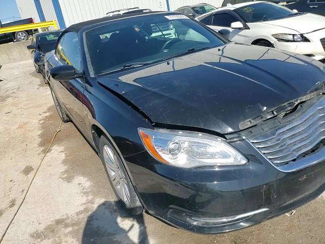 Chrysler 200 2012