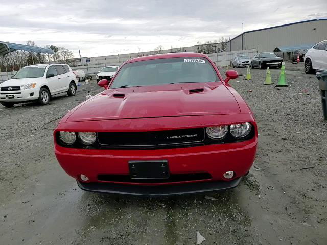 Dodge Challenger 2012