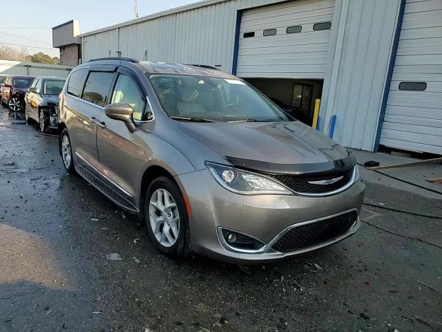 Chrysler Pacifica 2017