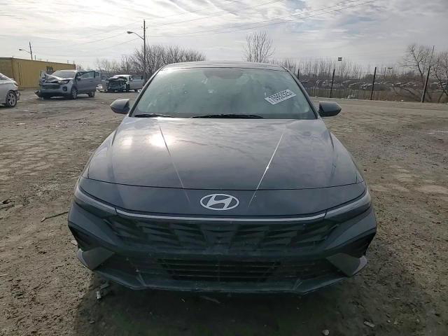 Hyundai Elantra 2025