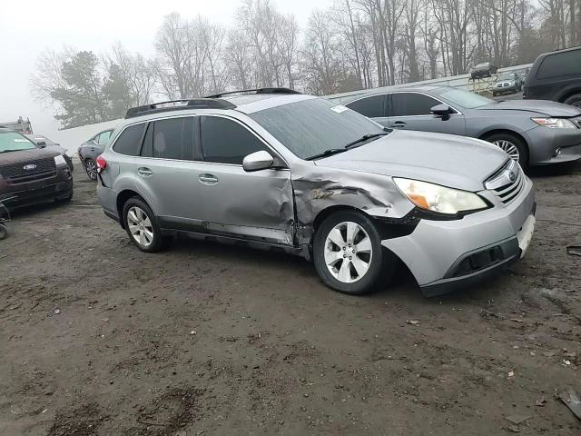 Subaru Outback 2010