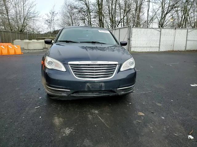 Chrysler 200 2012