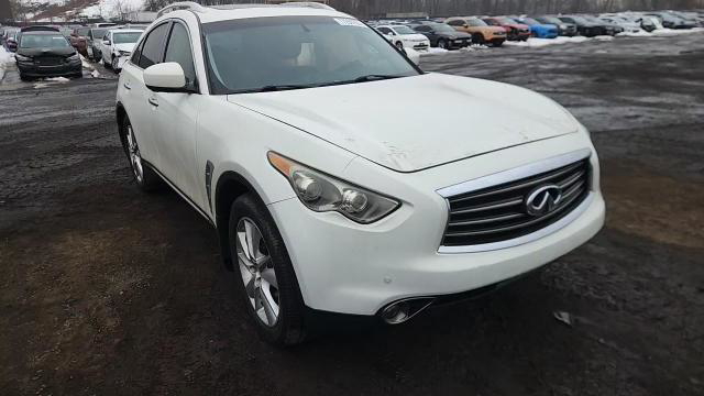 Infiniti FX 2012