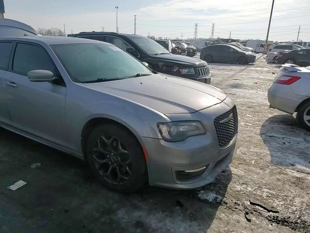 Chrysler 300 2017