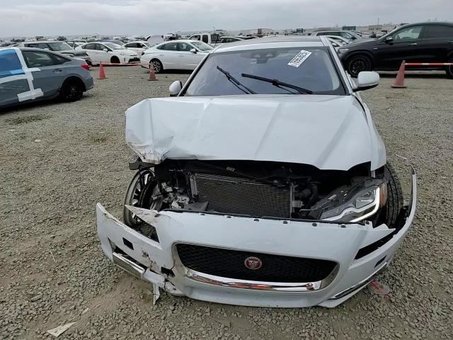 Jaguar XF 2016