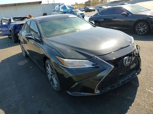 Lexus ES 2019