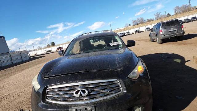Infiniti FX 2011