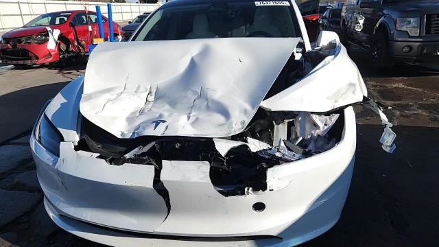 Tesla Model 3 2025