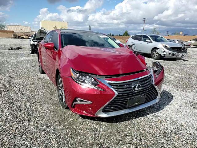 Lexus ES 2016