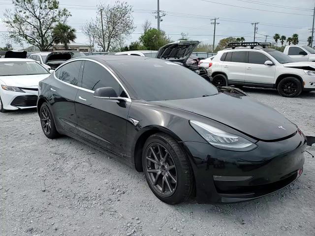 Tesla Model 3 2018