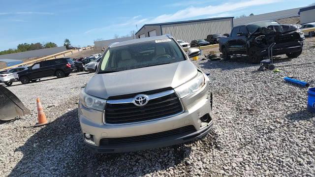Toyota Highlander 2016