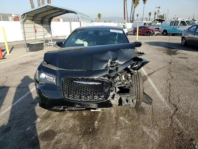 Chrysler 300 2015