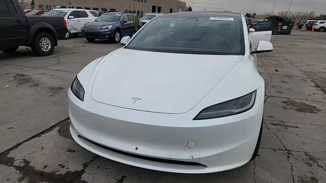 Tesla Model 3 2025