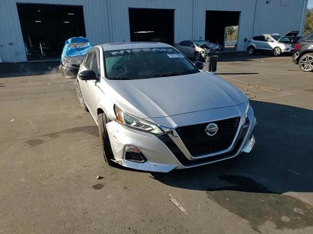 Nissan Altima 2020