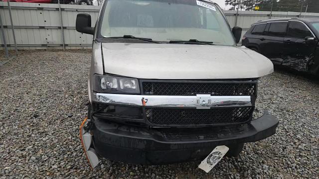 Chevrolet Express 2003