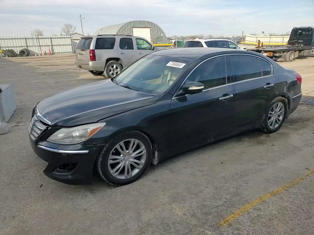 Hyundai Genesis 2012