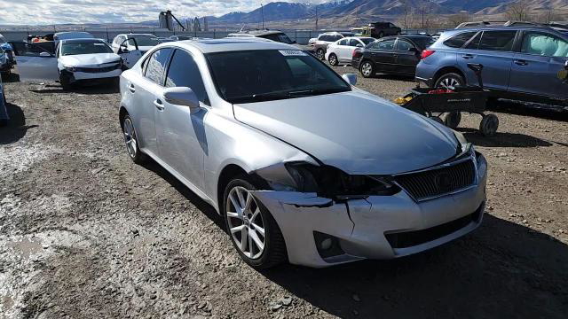 Lexus IS 2011