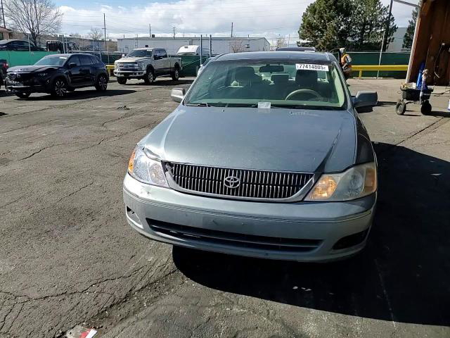 Toyota Avalon 2000