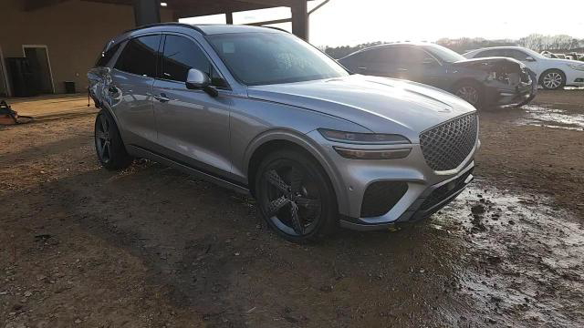 Genesis GV70 2025