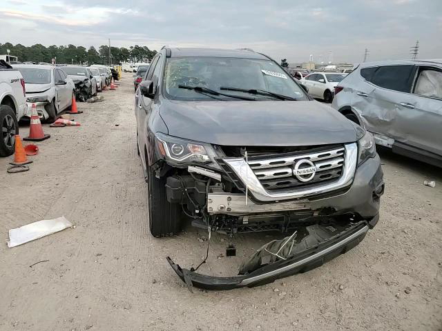 Nissan Pathfinder 2020