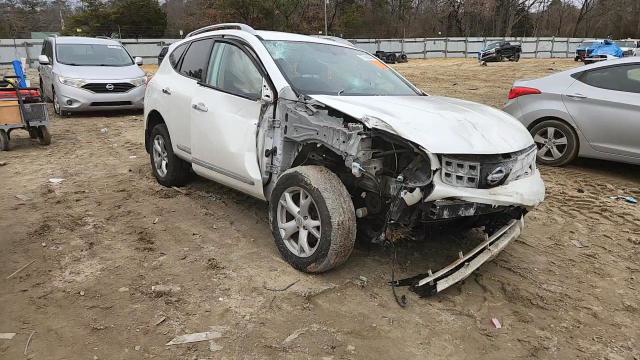 Nissan Rogue 2011