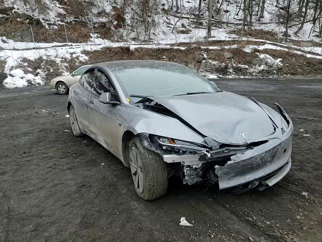 Tesla Model 3 2025