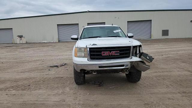 GMC Sierra 2011