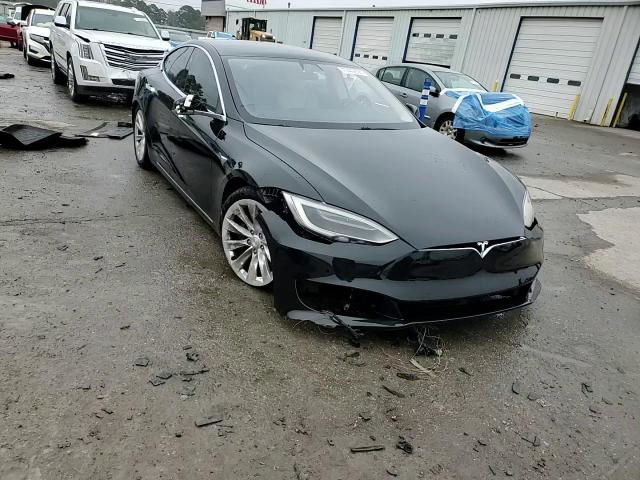 Tesla Model S 2018