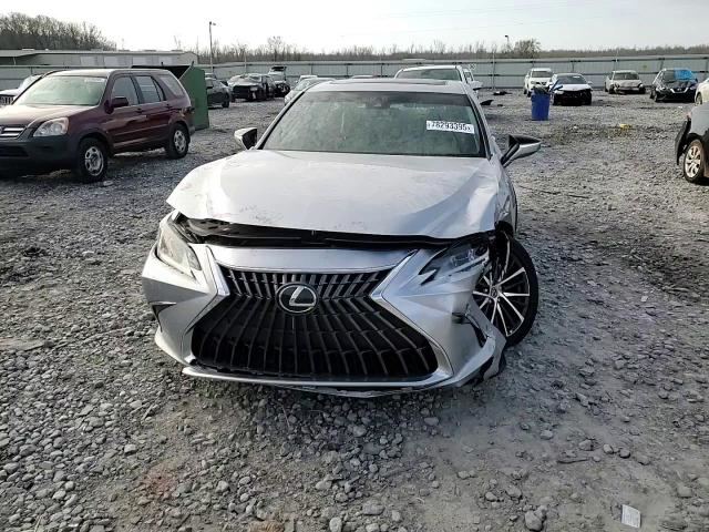Lexus ES 2025