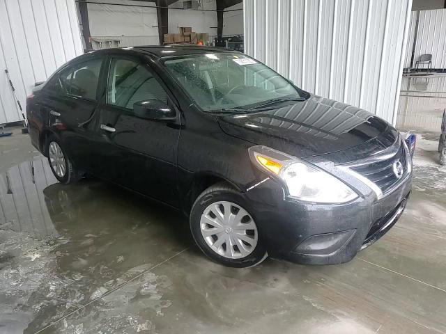 Nissan Versa 2019