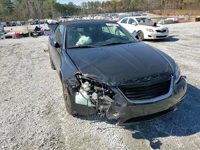 Chrysler 200 2012