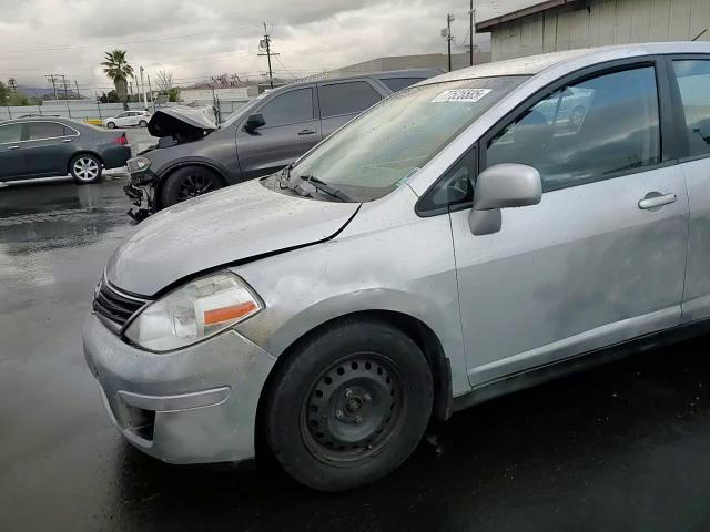 Nissan Versa 2011