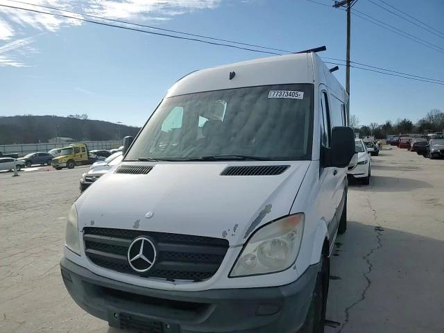 Mercedes-Benz Sprinter 2013