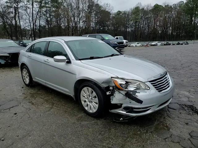 Chrysler 200 2012