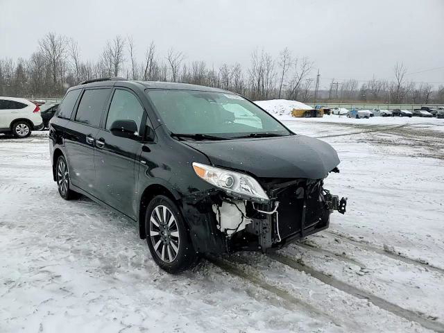 Toyota Sienna 2018