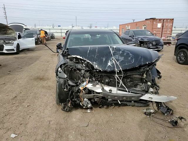 Hyundai Genesis 2012