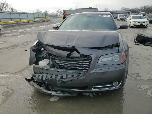 Chrysler 300 2014