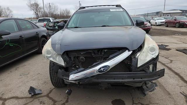 Subaru Outback 2011