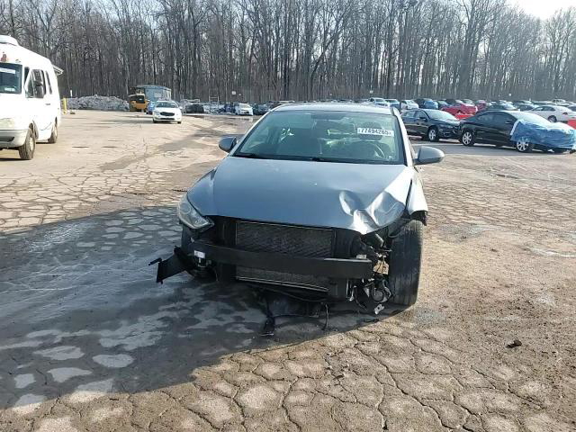 Hyundai Elantra 2018