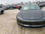 Tesla Model 3 2025