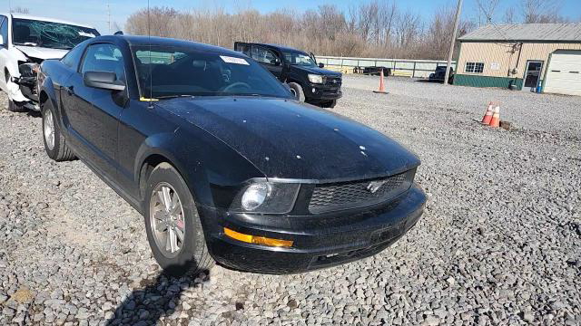 Ford Mustang 2007