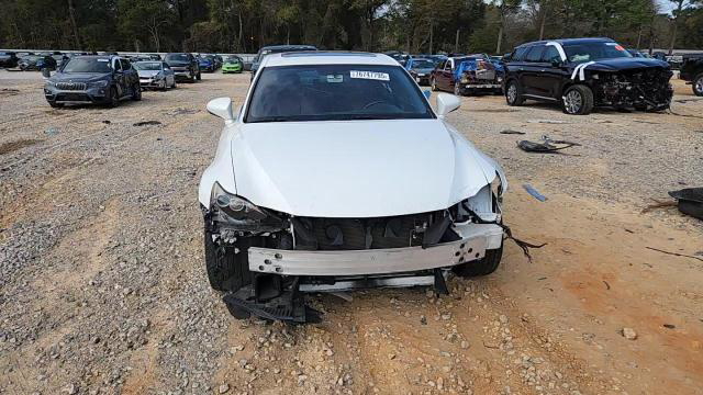 Lexus IS 2016