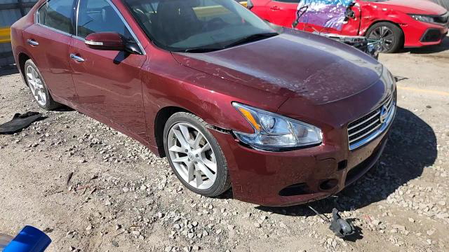 Nissan Maxima 2010