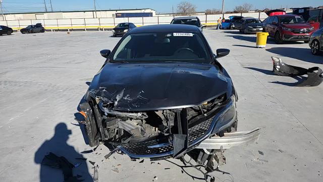 Chrysler 200 2015