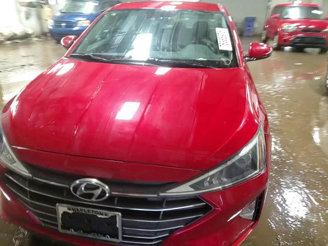 Hyundai Elantra 2020