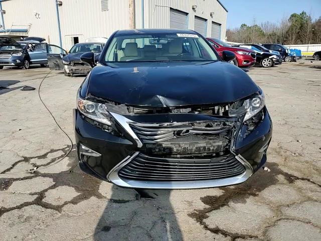 Lexus ES 2016