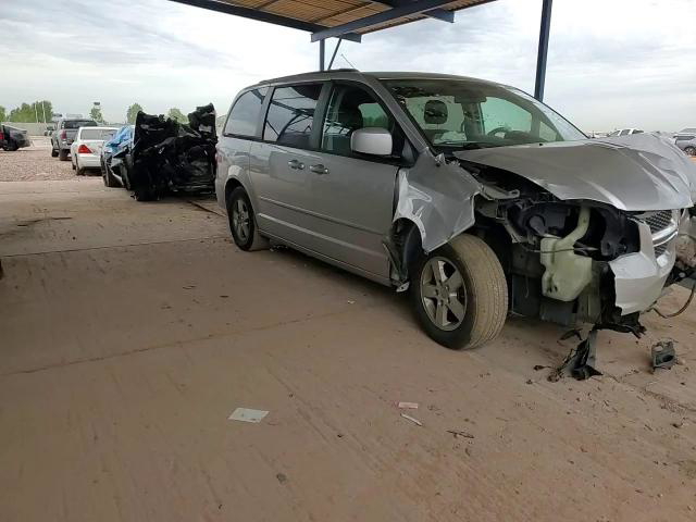 Dodge Caravan 2012