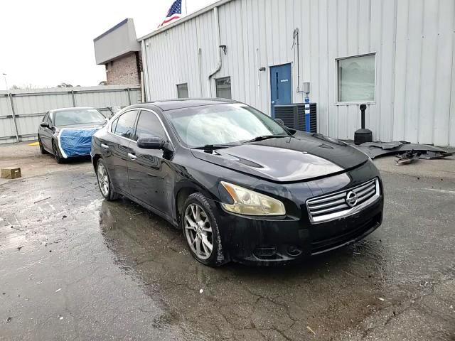 Nissan Maxima 2014