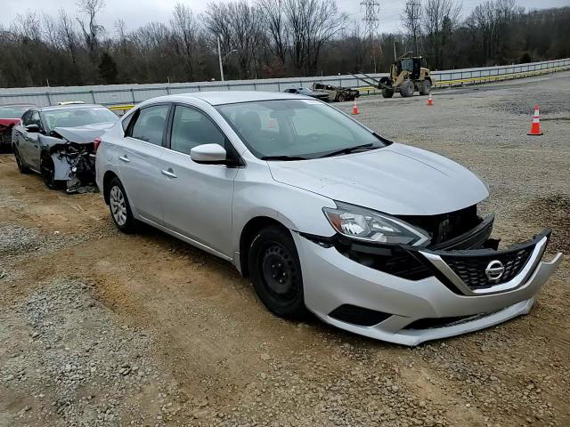 Nissan Sentra 2018